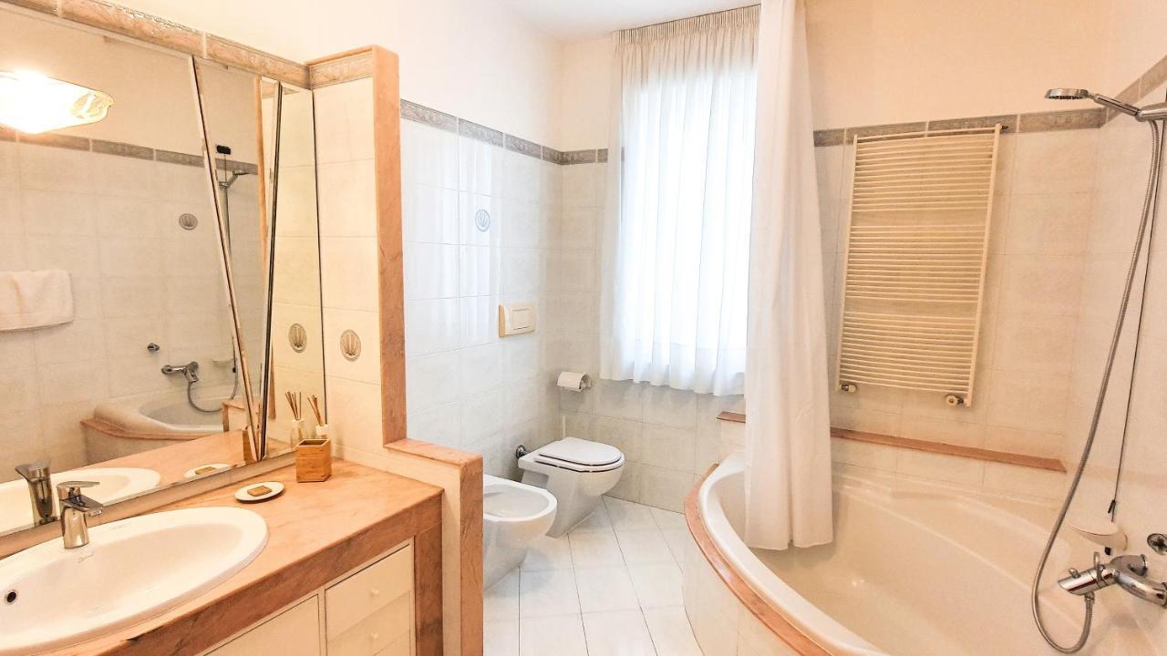 مبيت وإفطار مونتيسكاليوزو Casa De Amicis 18 المظهر الخارجي الصورة